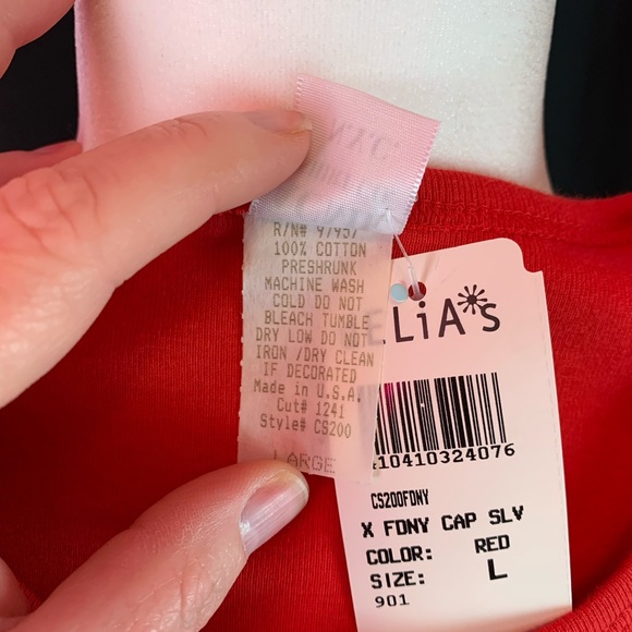 Acme red FDNY tee size L - Picture 6 of 6